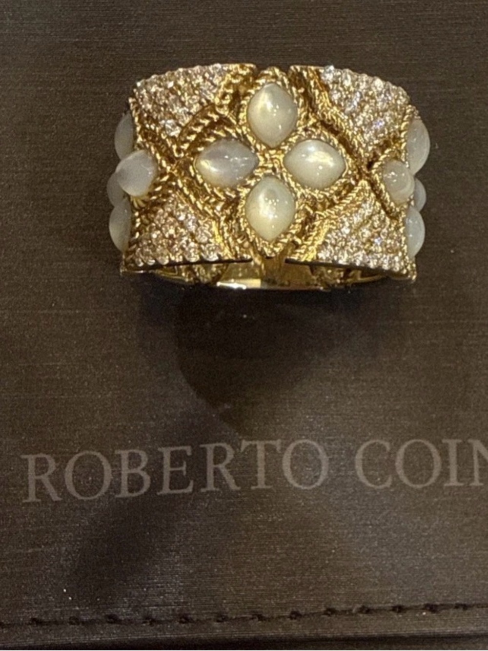 Rare Roberto Coin Venetian Princess 18K Diamond Mother of Pearl Ring Sz 7